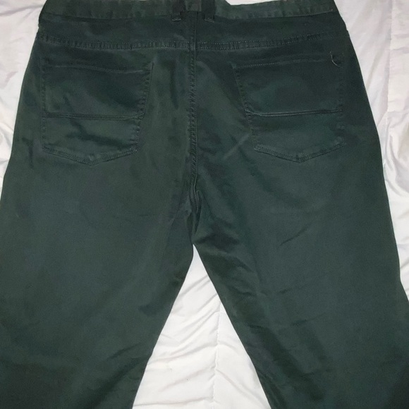 New Tommy Bahama, military Green jeans, size 36/32 - Picture 6 of 6